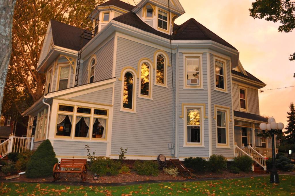 Summerside Inn Bed And Breakfast Exterior photo