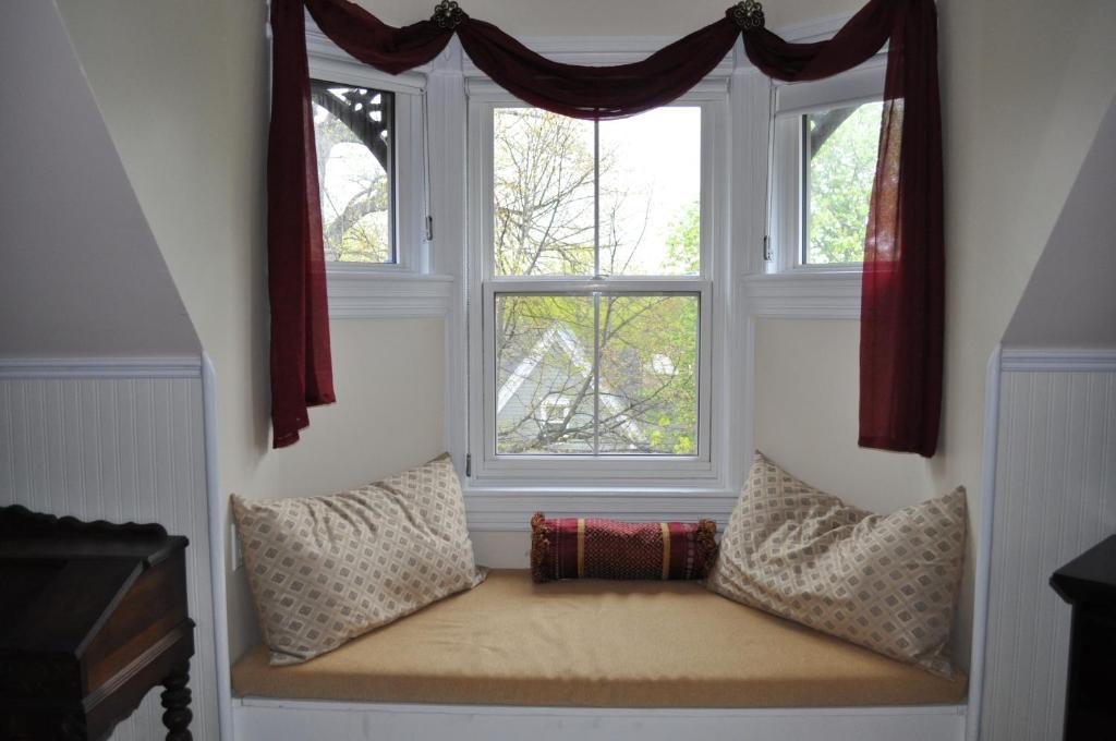 Summerside Inn Bed And Breakfast Room photo