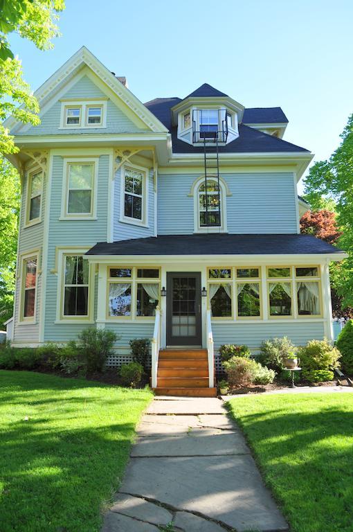 Summerside Inn Bed And Breakfast Exterior photo
