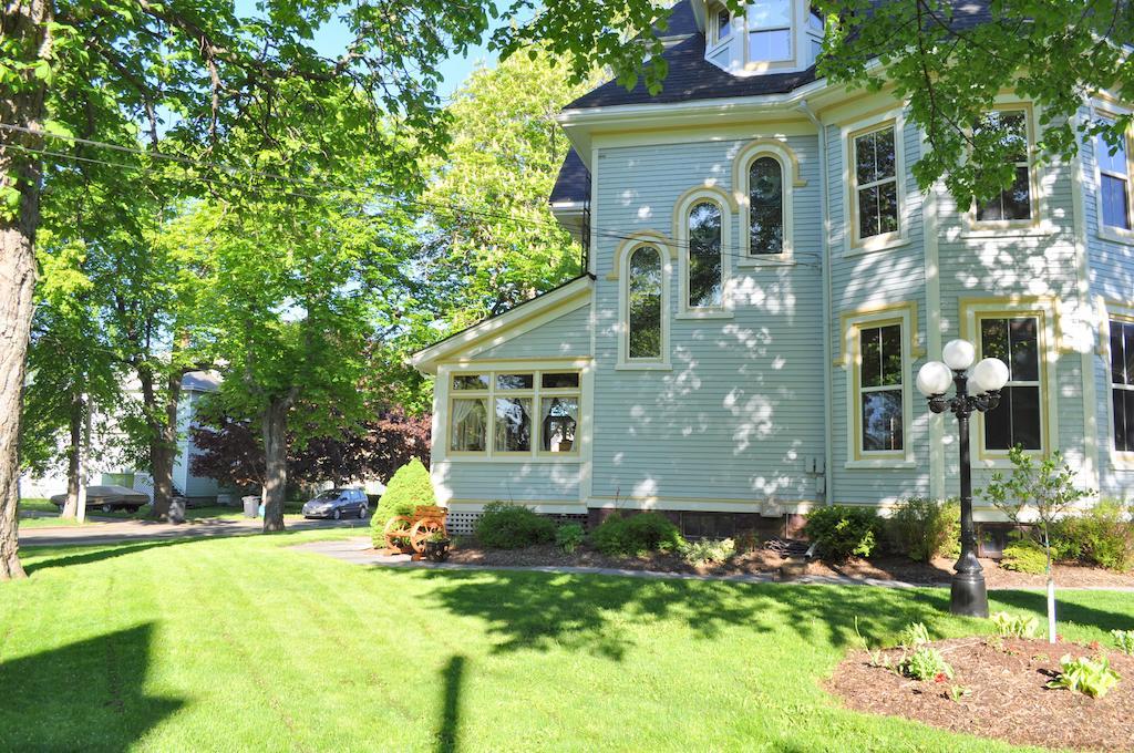 Summerside Inn Bed And Breakfast Exterior photo