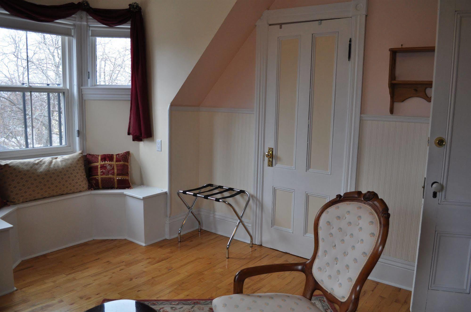 Summerside Inn Bed And Breakfast Exterior photo