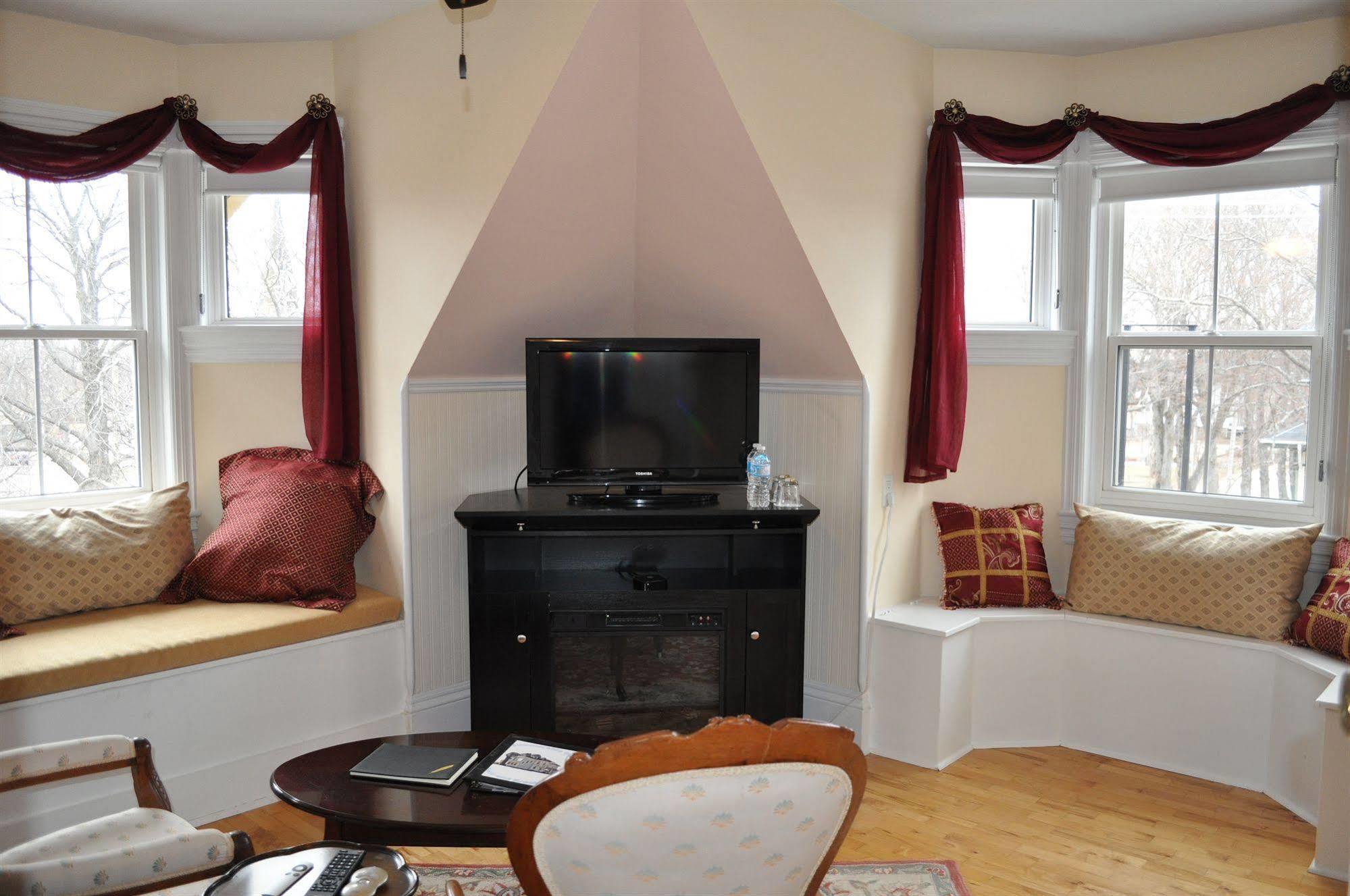 Summerside Inn Bed And Breakfast Exterior photo